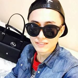 Meet your Posher, Hao